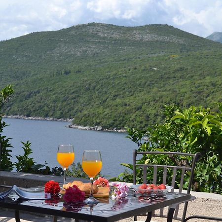 Apartment Mistral - Cosy Apartment With Sea View โมลูนัท ภายนอก รูปภาพ